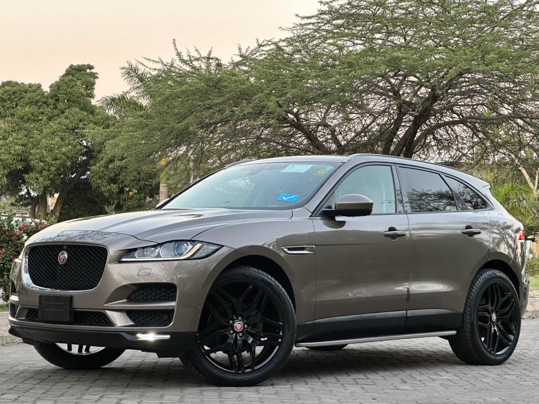 LAND ROVER JAGUAR F-PACE thumbnail 5